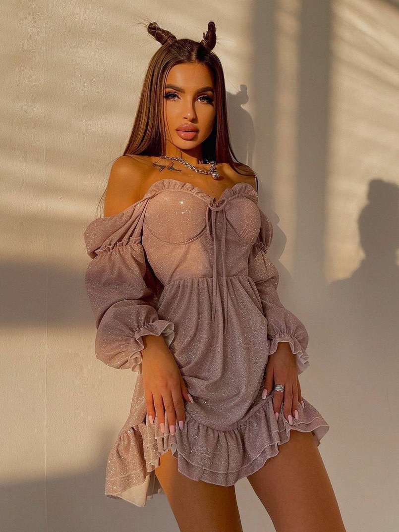 Блискуча сукня з оборками та чашками з ефектом push up Блискуча сукня з оборками та чашками з ефектом push up | PUSHKA SHOP