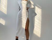 Трикотажное платье на кнопках с вырезом каре   | PUSHKA SHOP