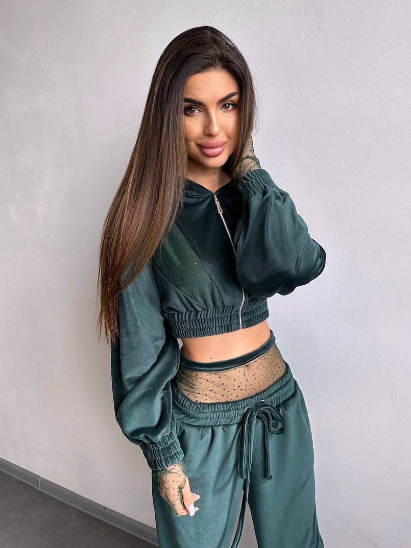 Велюровий комплект декорований стразами( бомбер+ рукавички+ штани + трусики) Велюровий комплект декорований стразами( бомбер+ рукавички+ штани + трусики) | PUSHKA SHOP