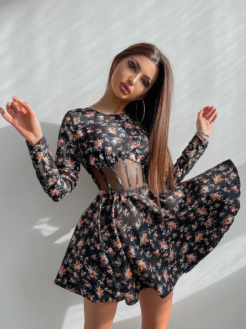 Приталена сукня з корсетною вставкою та спідницею-сонцем Приталена сукня з корсетною вставкою та спідницею-сонцем | PUSHKA SHOP