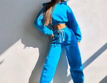 Базовий костюм на флісі з об'ємними капюшоном Базовий костюм на флісі з об'ємними капюшоном | PUSHKA SHOP