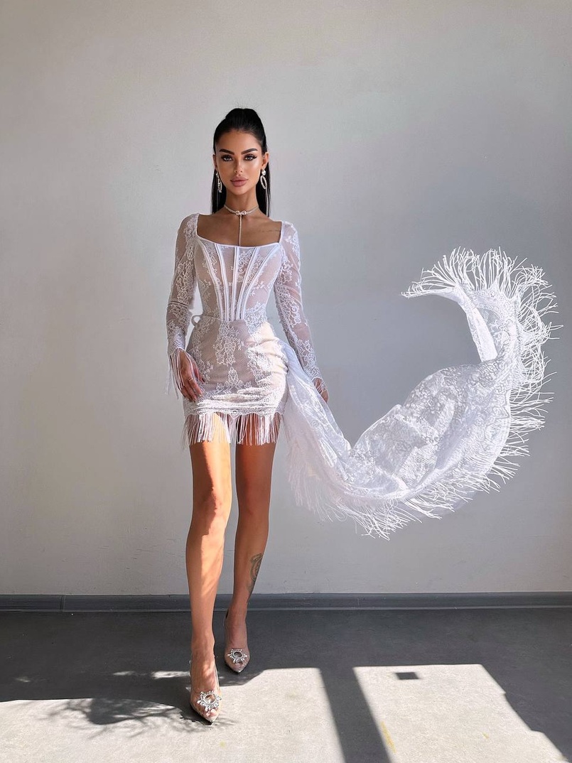 Мереживна сукня міні зі шлейфом Мереживна сукня міні зі шлейфом | PUSHKA SHOP