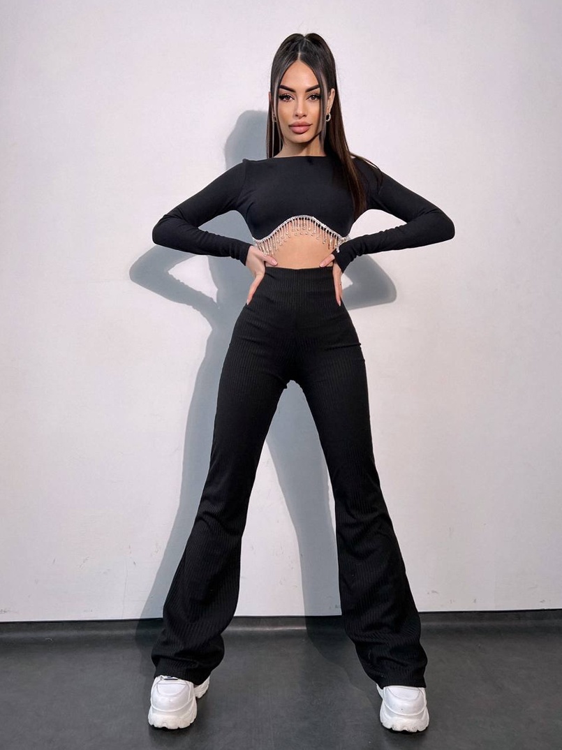 Комплект : штани кльош і топ , декорований бахромою зі страз Ручна робота Комплект : штани кльош і топ , декорований бахромою зі страз Ручна робота | PUSHKA SHOP