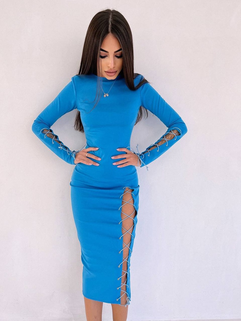 Сукня міді зі шнурівкою на ніжці та на рукавах Сукня міді зі шнурівкою на ніжці та на рукавах | PUSHKA SHOP