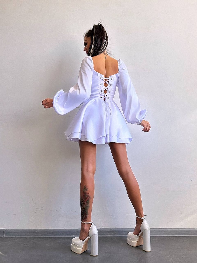 Атласна корсетна сукня з пишною подвійною спідницею та об‘ємними рукавами | PUSHKA SHOP