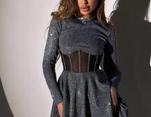 Блискуча корсетна сукня з пишною спідницею Блискуча корсетна сукня з пишною спідницею | PUSHKA SHOP