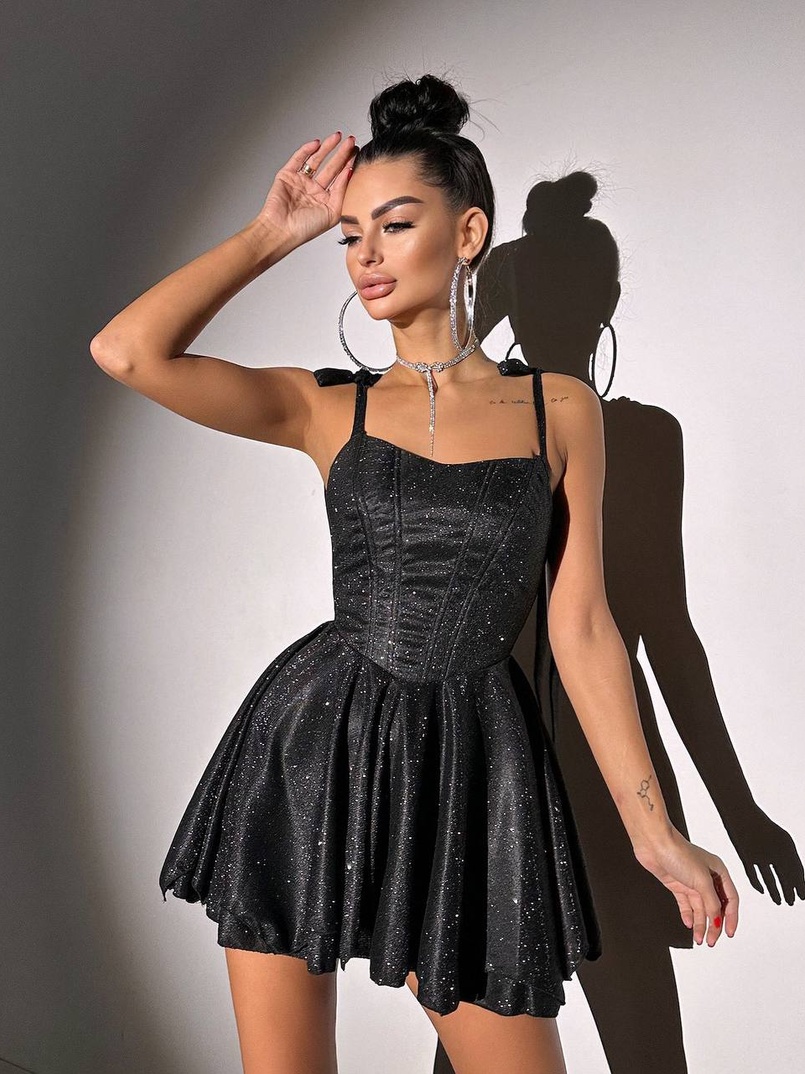 Блискуча корсетна сукня з пишною подвійною спідницею Блискуча корсетна сукня з пишною подвійною спідницею | PUSHKA SHOP