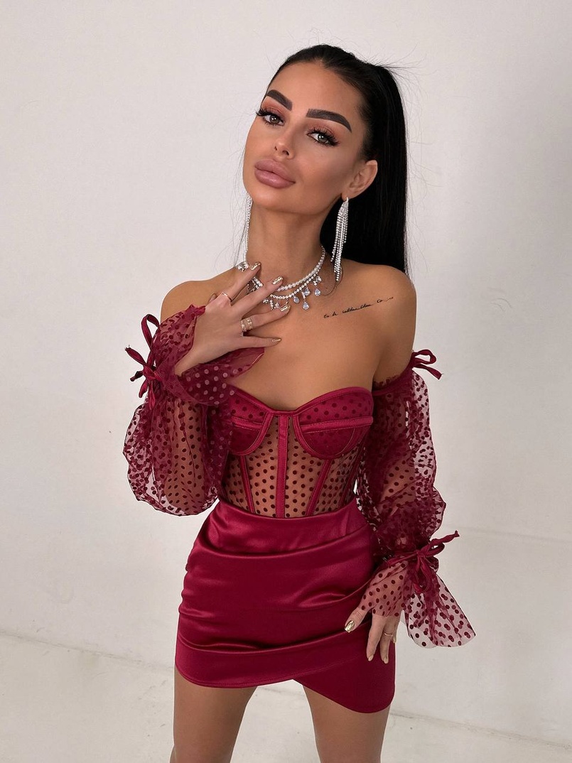 Улюблений комплект в новому виконанні: корсет бюстьє з об’ємними рукавами + спідниця міні Улюблений комплект в новому виконанні: корсет бюстьє з об’ємними рукавами + спідниця міні | PUSHKA SHOP