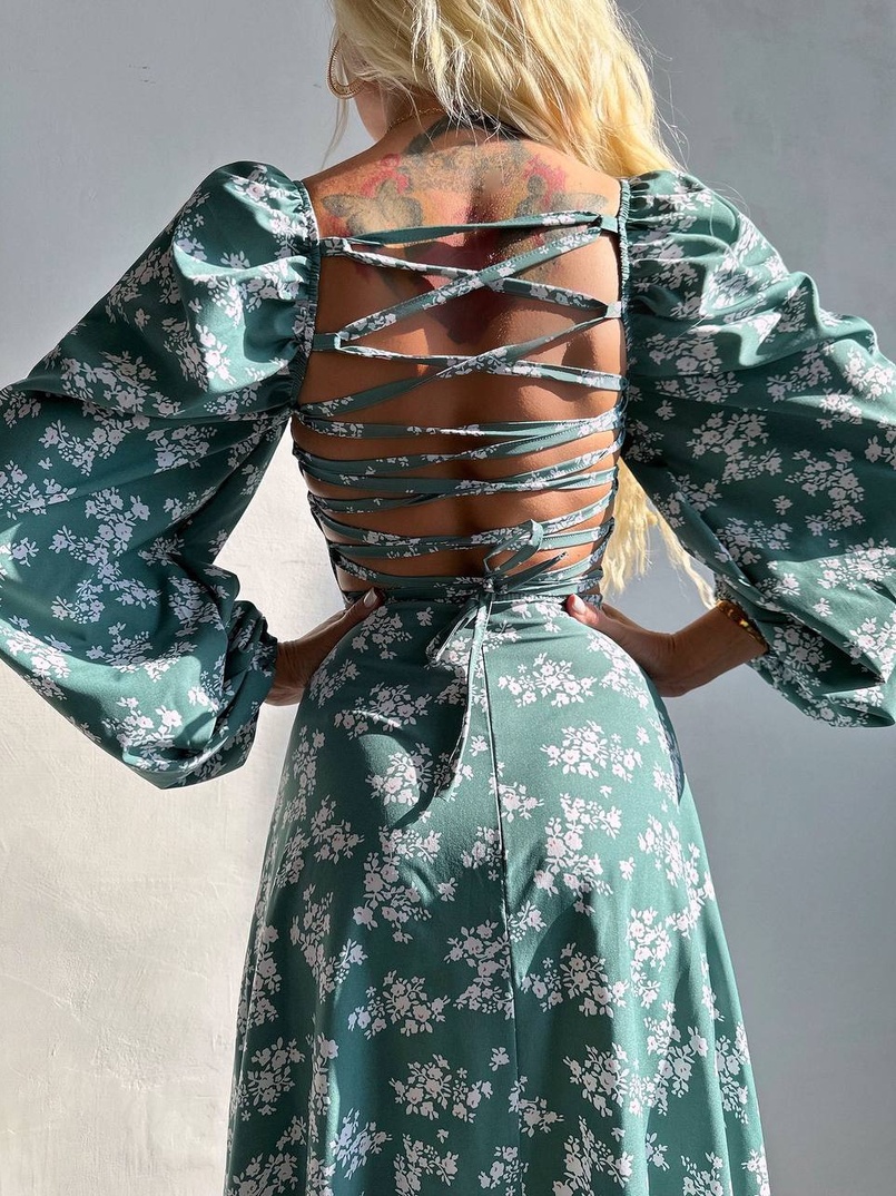 Улюблена сукня-міді зі шнурівкою на спинці та розрізом на ніжці Улюблена сукня-міді зі шнурівкою на спинці та розрізом на ніжці | PUSHKA SHOP