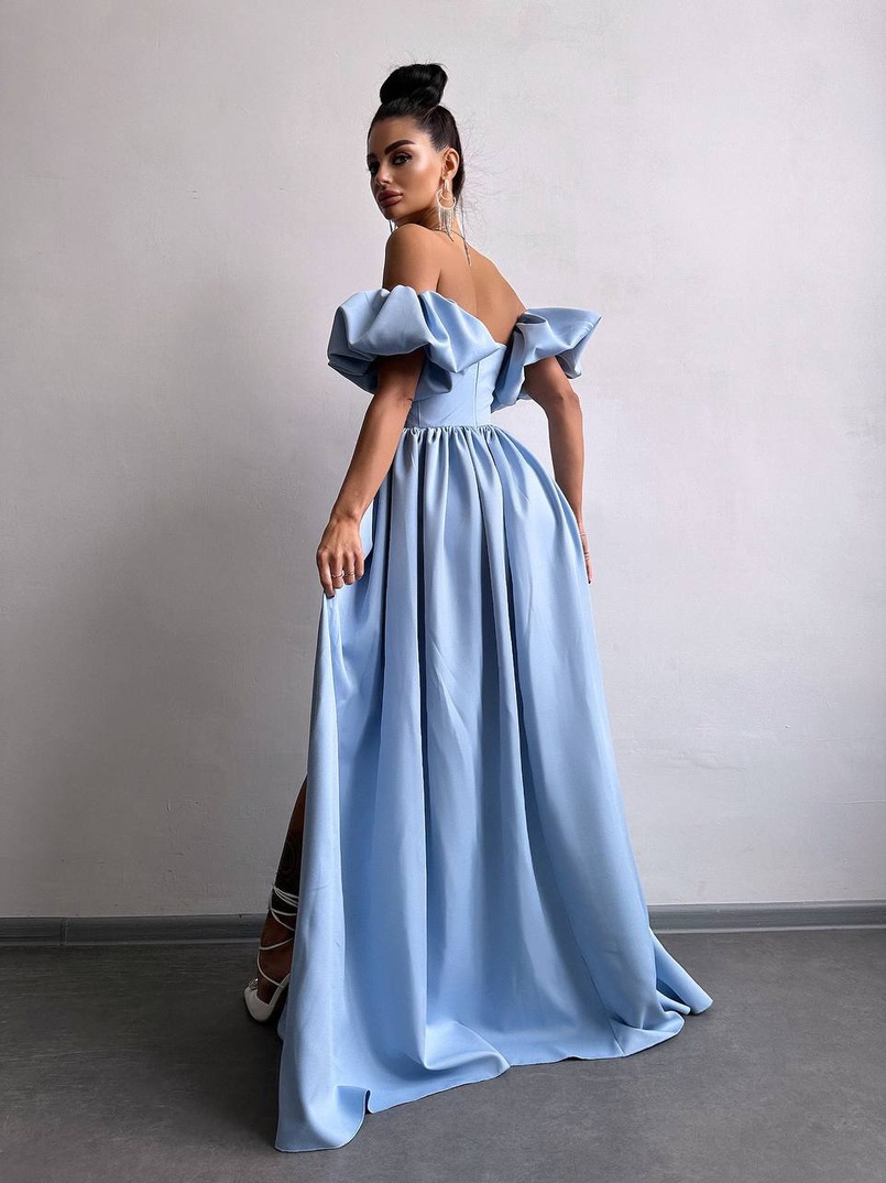 Сукня максі  з розрізом на спідниці та об’ємними рукавами  | PUSHKA SHOP