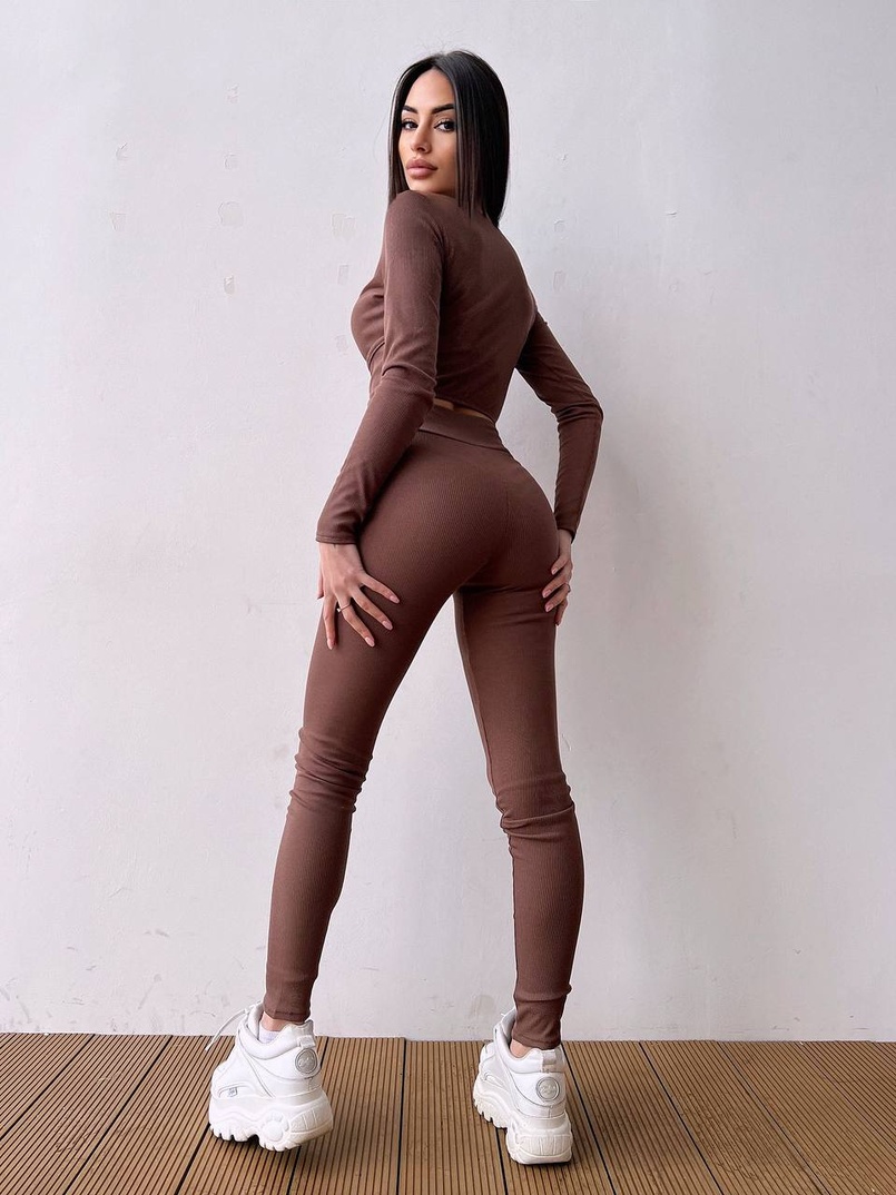 Трикотажний комплект: корсетний топ + легінси Трикотажний комплект: корсетний топ + легінси | PUSHKA SHOP