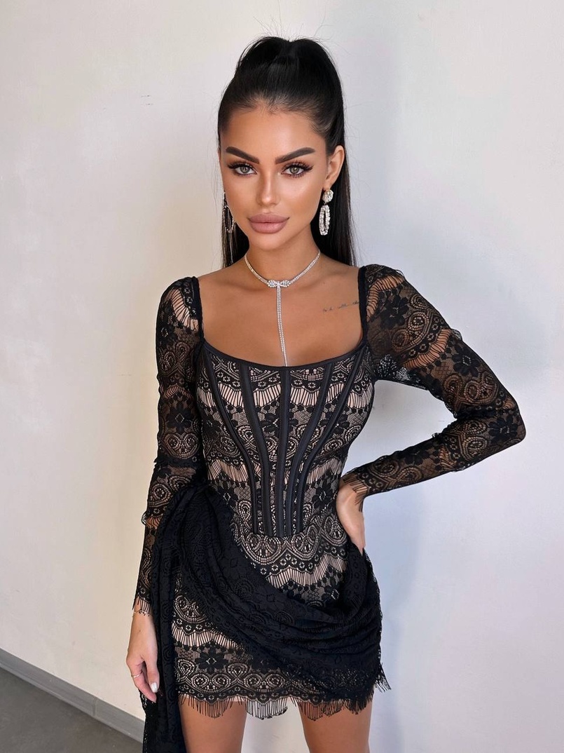Мереживна сукня міні зі шлейфом Мереживна сукня міні зі шлейфом | PUSHKA SHOP