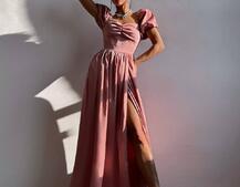 Атласна сукня максі із розрізом на спідниці Атласна сукня максі із розрізом на спідниці | PUSHKA SHOP