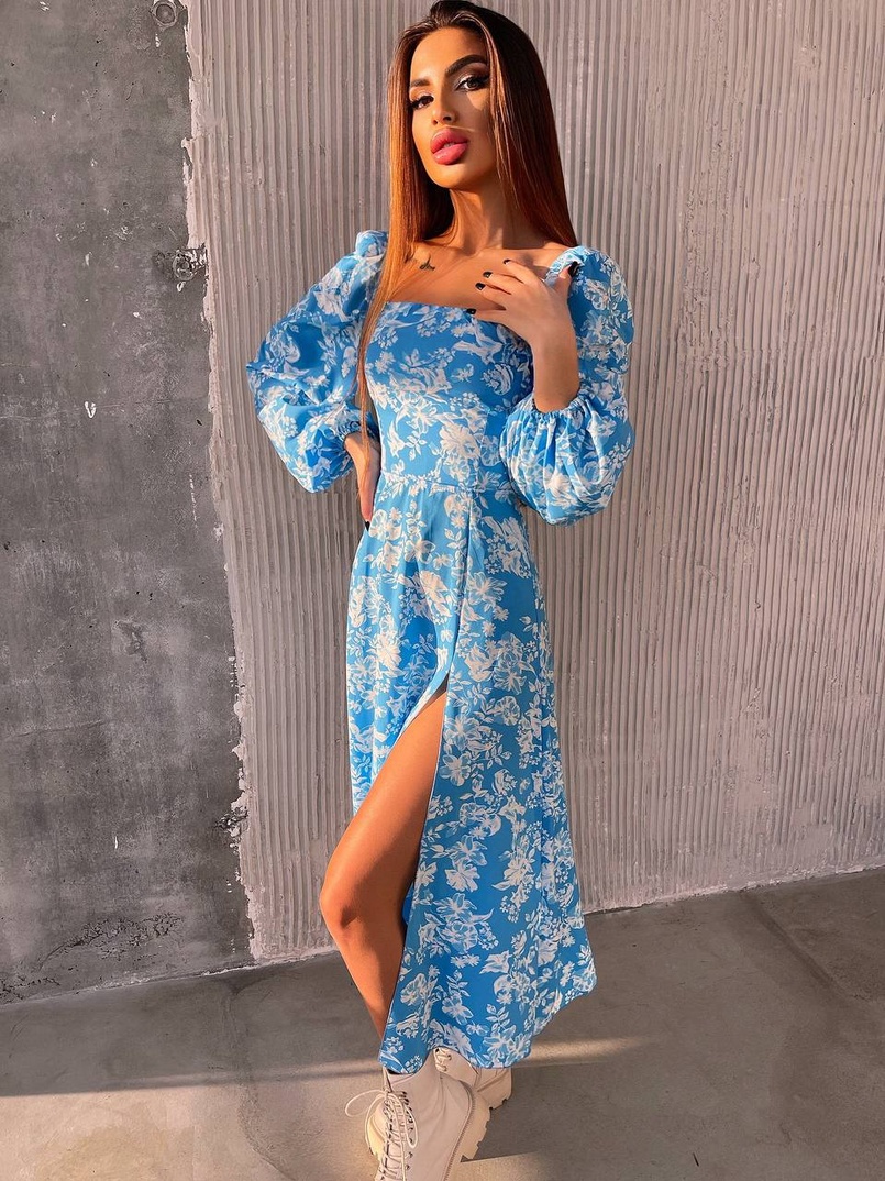 Улюблена сукня-міді зі шнурівкою на спинці та розрізом на ніжці Улюблена сукня-міді зі шнурівкою на спинці та розрізом на ніжці | PUSHKA SHOP