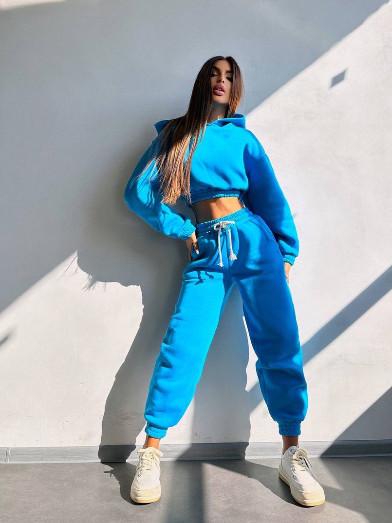 Базовий костюм на флісі з об'ємними капюшоном Базовий костюм на флісі з об'ємними капюшоном | PUSHKA SHOP