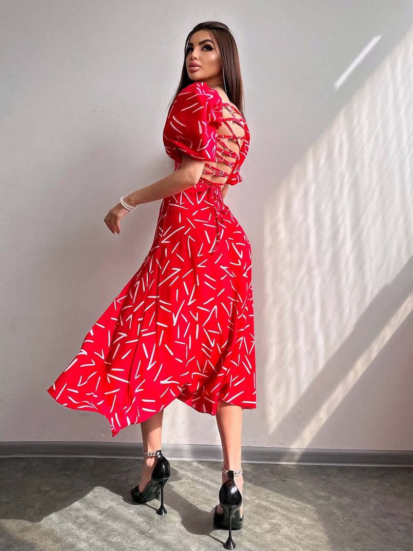 Сукня -міді зі шнурівкою на спинці та розрізом на ніжці Сукня -міді зі шнурівкою на спинці та розрізом на ніжці | PUSHKA SHOP