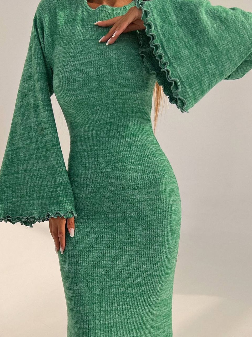 Трикотажна сукня максі з розкльошеними рукавами та відкритою спиною | PUSHKA SHOP