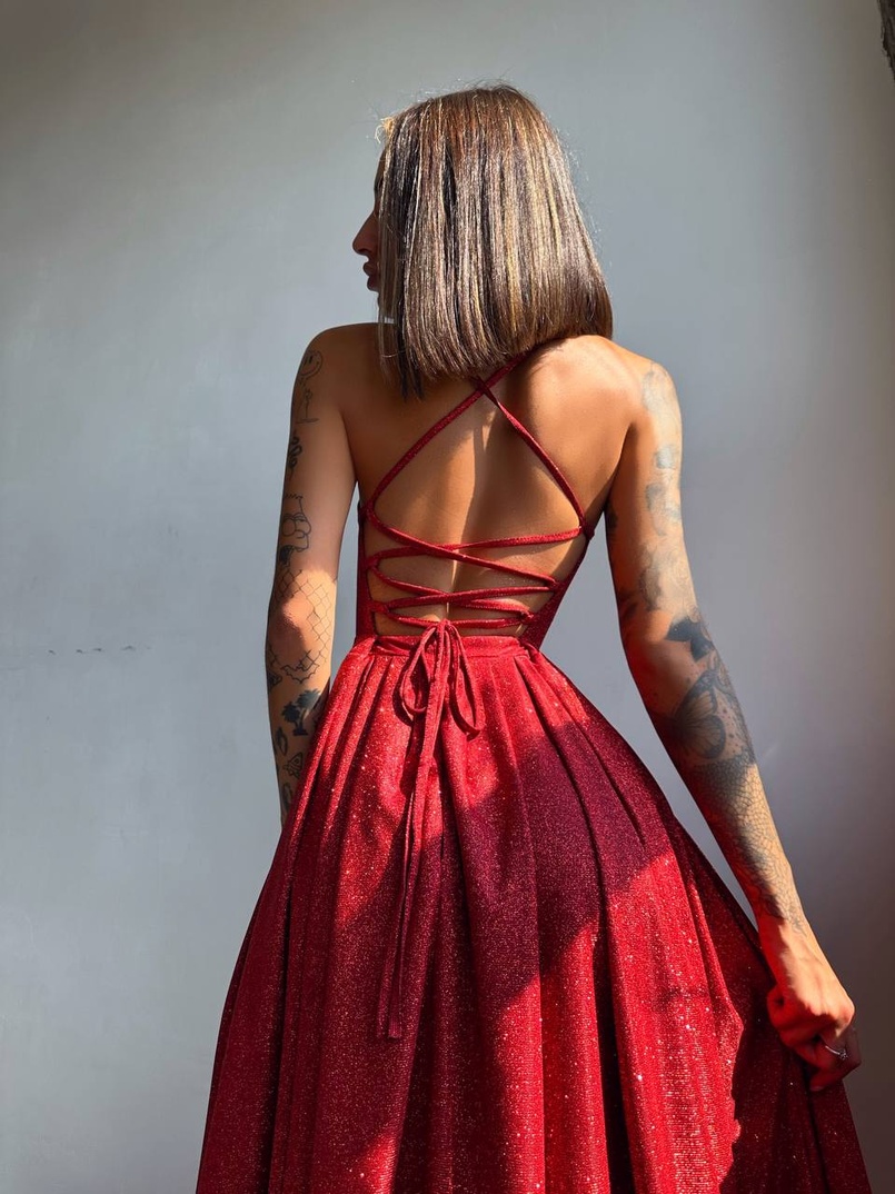 Сяюча сукня максі  зі шнурівкою на спинці Сяюча сукня максі  зі шнурівкою на спинці | PUSHKA SHOP