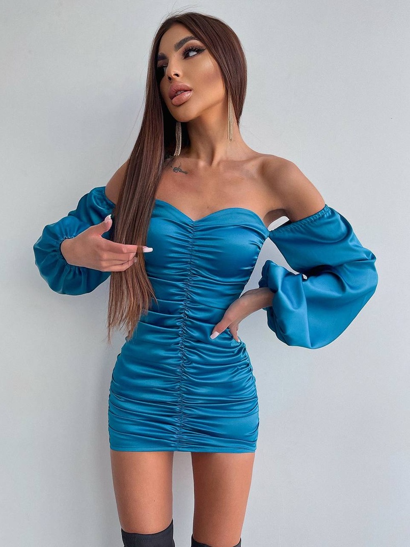 Атласна сукня з драпіруванням Атласна сукня з драпіруванням | PUSHKA SHOP