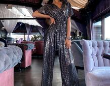 Эффектный комбинезон с расклешенными брюками Эффектный комбинезон с расклешенными брюками | PUSHKA SHOP