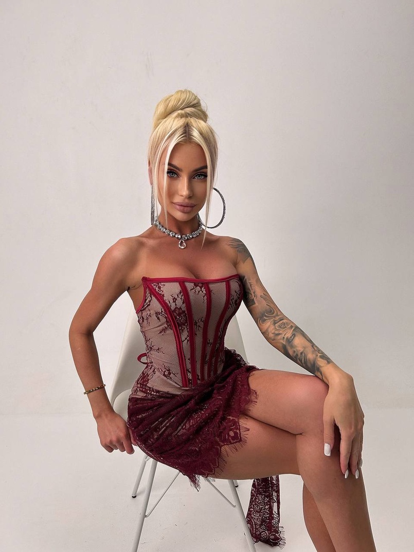 Мереживна сукня міні зі шлейфом   | PUSHKA SHOP