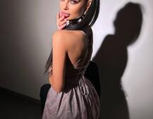 Блискуча сукня з пишною спідницею та шнурівкою на спинці Блискуча сукня з пишною спідницею та шнурівкою на спинці | PUSHKA SHOP