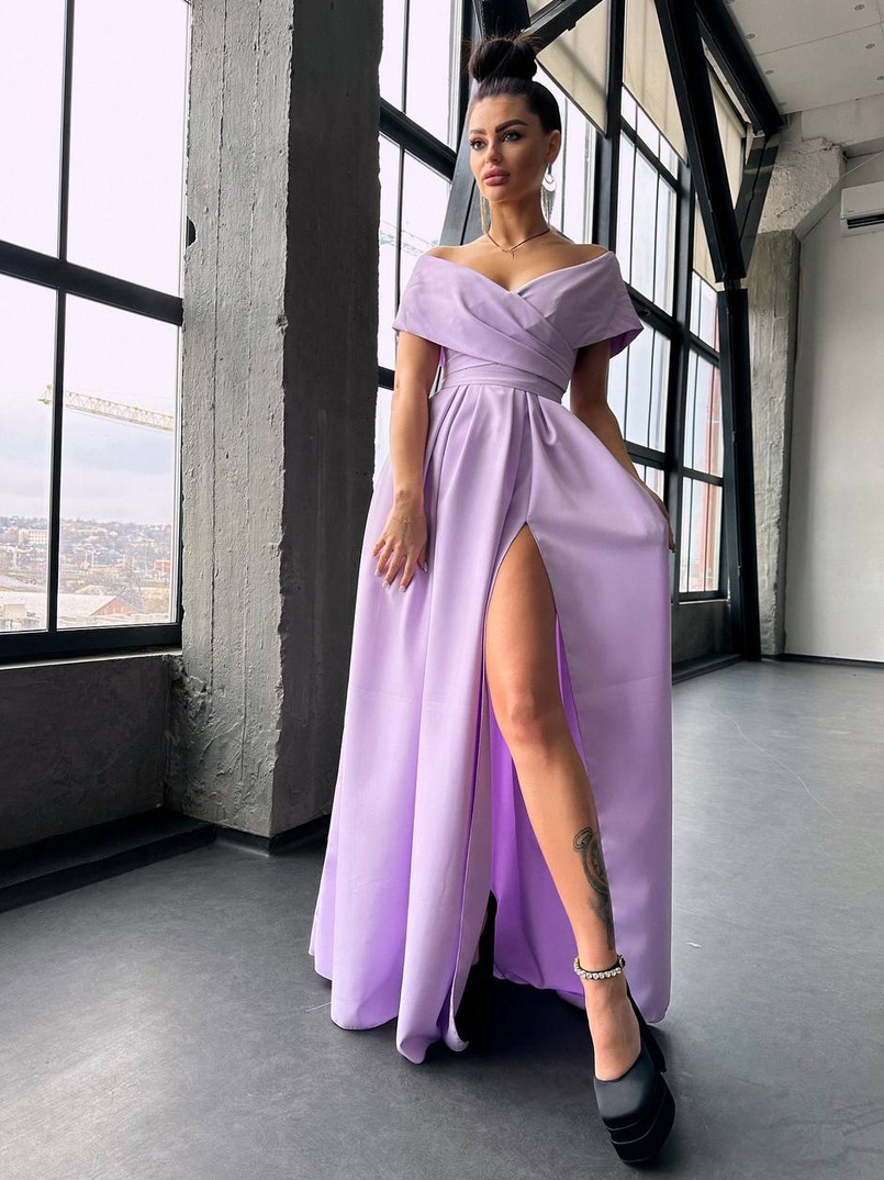 Сукня максі  з відкритими плечима та розрізом на спідниці | PUSHKA SHOP