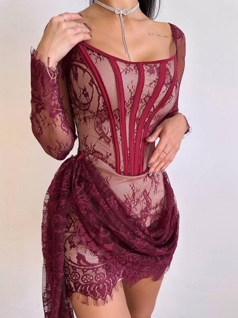 Мереживна сукня міні зі шлейфом Мереживна сукня міні зі шлейфом | PUSHKA SHOP