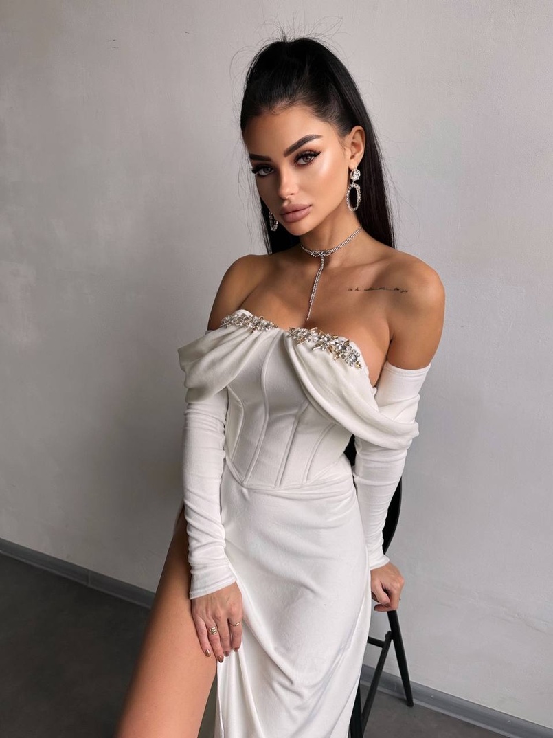 Оксамитова сукня максі декорована стразами  Ручна робота  | PUSHKA SHOP