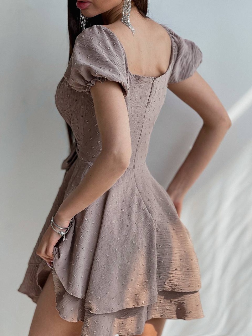 Платье со сборкой на груди и пышной юбкой  Платье со сборкой на груди и пышной юбкой  | PUSHKA SHOP