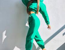 Базовий костюм на флісі з об'ємними капюшоном Базовий костюм на флісі з об'ємними капюшоном | PUSHKA SHOP