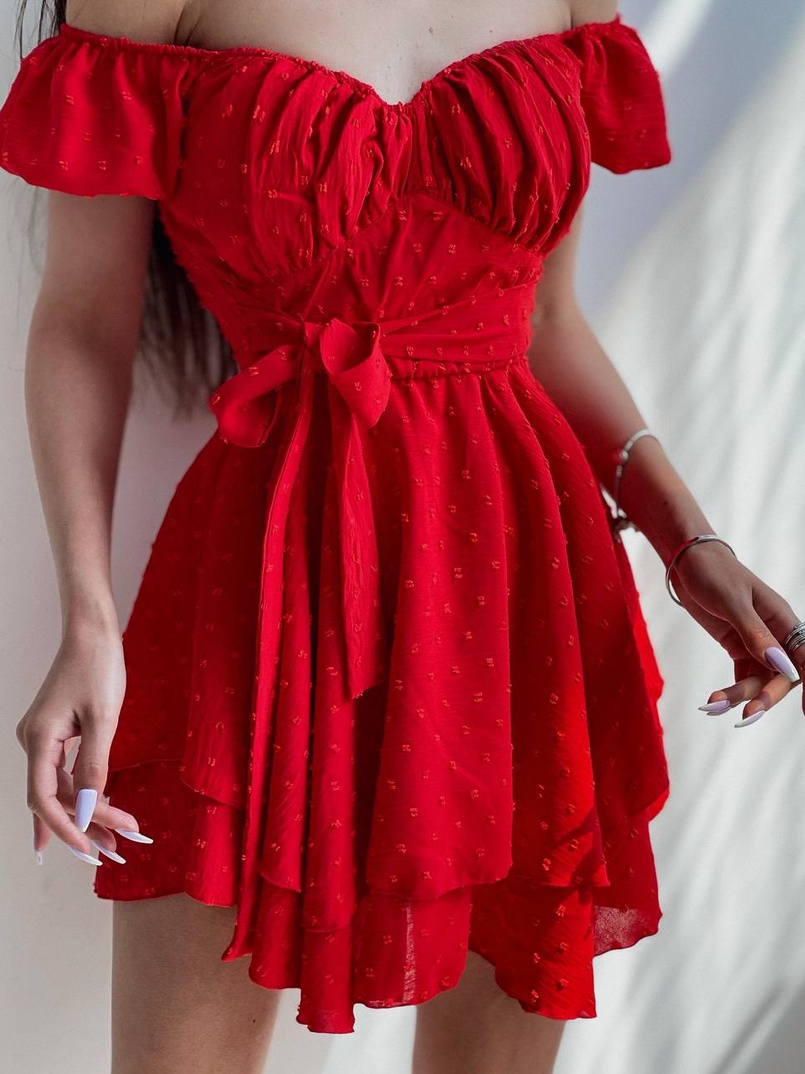 Платье со сборкой на груди и пышной юбкой  | PUSHKA SHOP