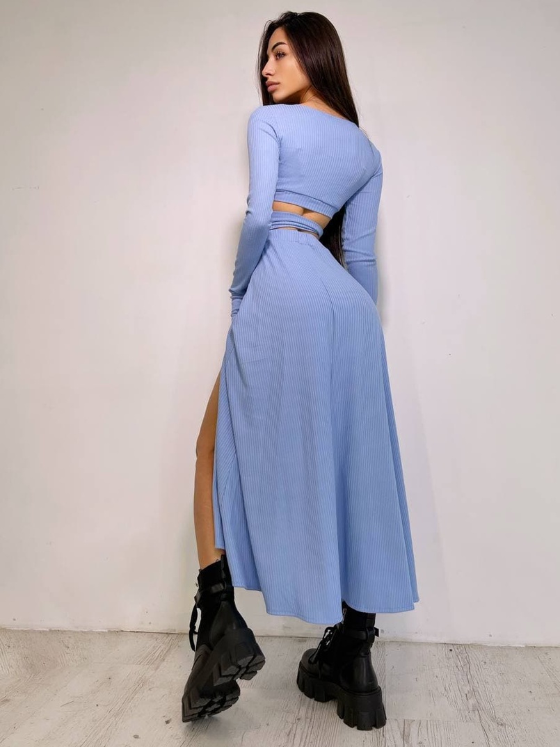 Трикотажный комплект: юбка  миди с разрезом + топ с завязками на талии  Трикотажный комплект: юбка  миди с разрезом + топ с завязками на талии  | PUSHKA SHOP