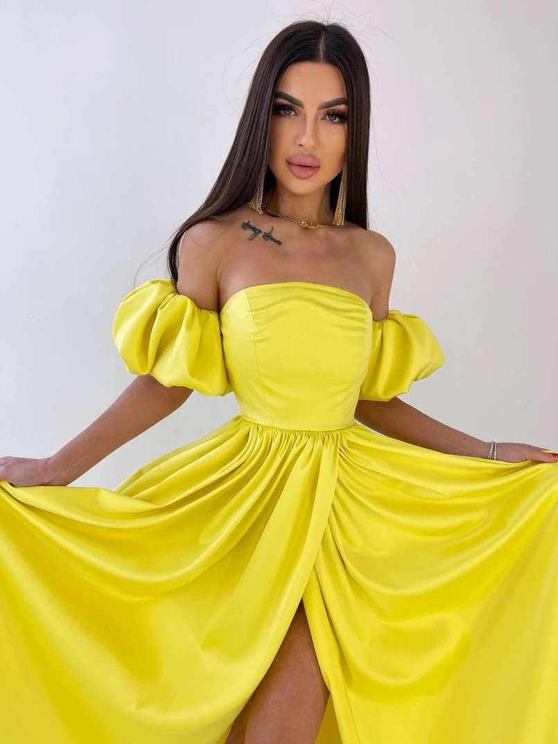 Атласное платье макси с объемными рукавами   Атласное платье макси с объемными рукавами   | PUSHKA SHOP