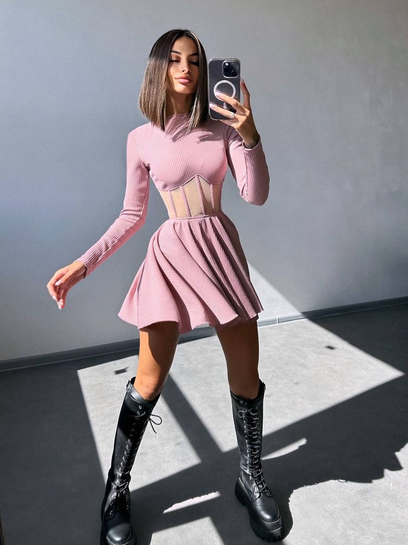 Приталена сукня з корсетною вставкою та спідницею-сонцем Приталена сукня з корсетною вставкою та спідницею-сонцем | PUSHKA SHOP