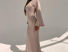 Трикотажна сукня максі з розкльошеними рукавами та відкритою спиною | PUSHKA SHOP