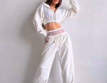 Велюровий комплект декорований стразами( бомбер+ рукавички+ штани + трусики) Велюровий комплект декорований стразами( бомбер+ рукавички+ штани + трусики) | PUSHKA SHOP