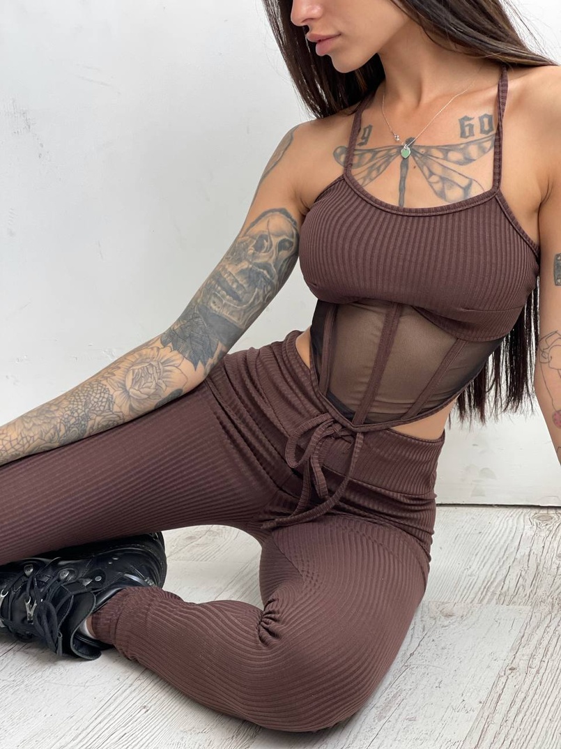 Трикотажный комплект: корсетный топ на косточках + леггинсы Трикотажный комплект: корсетный топ на косточках + леггинсы | PUSHKA SHOP