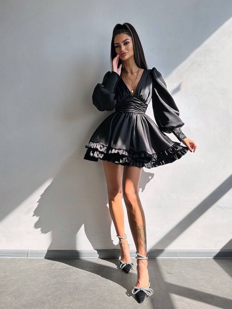 Атласна сукня з пишною подвійною спідницею та об‘ємними рукавами | PUSHKA SHOP