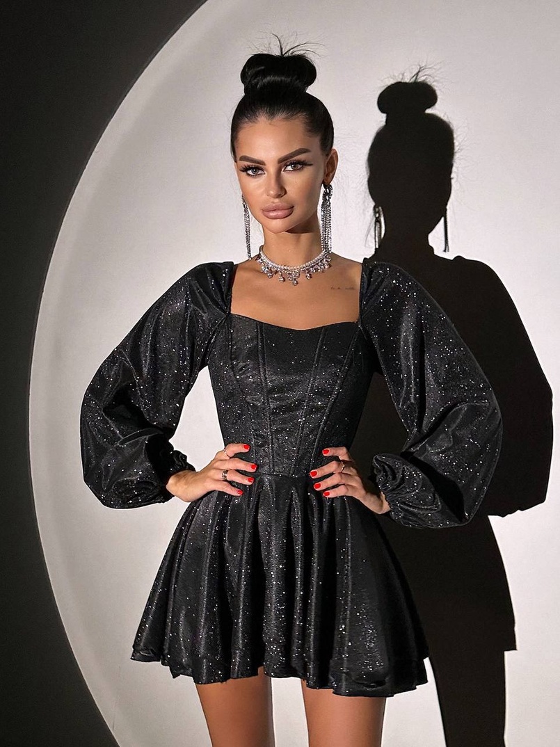 Сяюча корсетна сукня з пишною подвійною спідницею та об‘ємними рукавами | PUSHKA SHOP