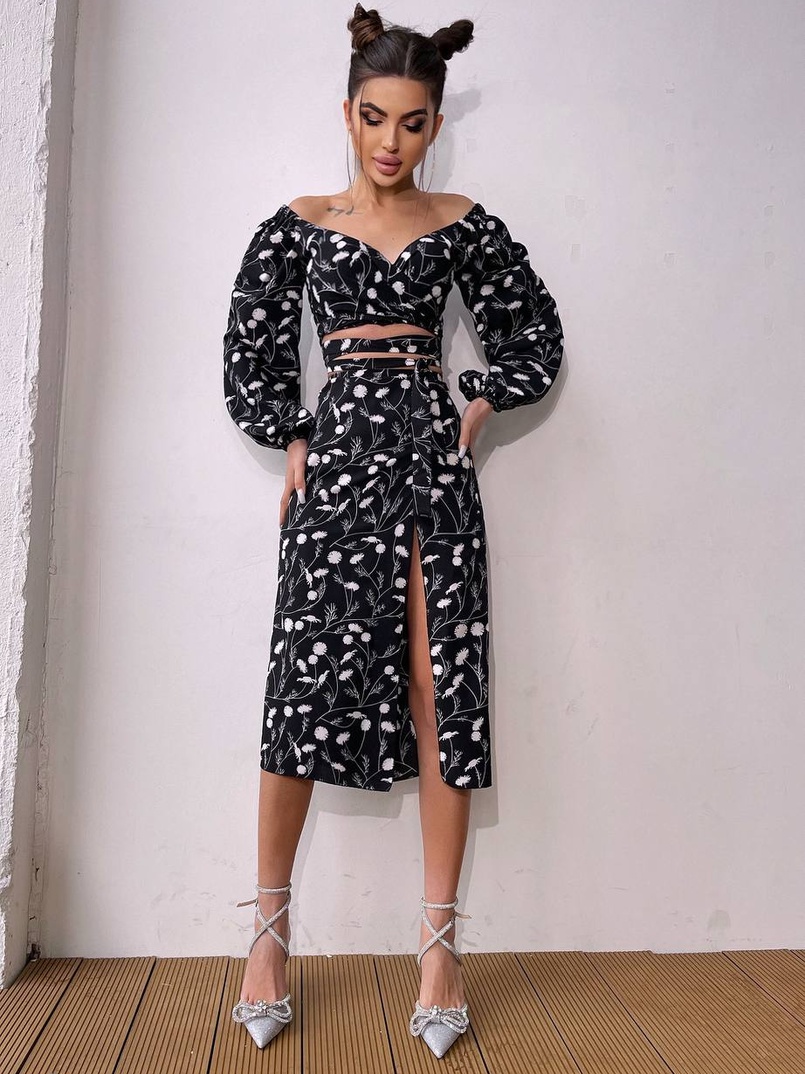 Комплект: топ із зав'язками на талії + спідниця міді з розрізом Комплект: топ із зав'язками на талії + спідниця міді з розрізом | PUSHKA SHOP