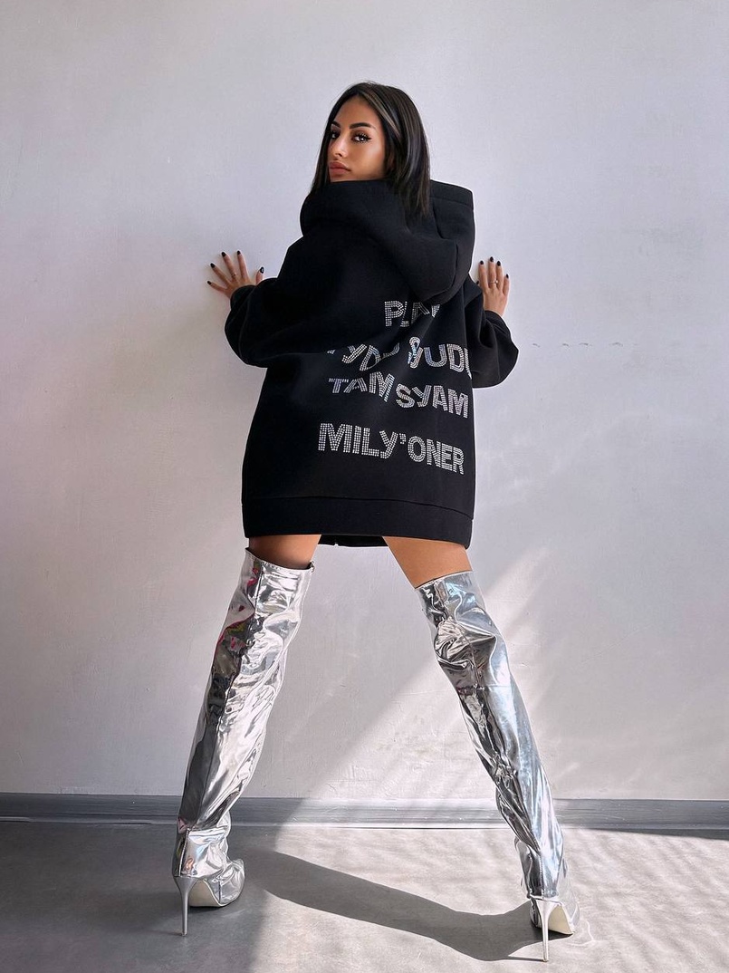 Трендове худі over size із сяючими стразами  | PUSHKA SHOP