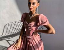 Атласна сукня максі із розрізом на спідниці Атласна сукня максі із розрізом на спідниці | PUSHKA SHOP