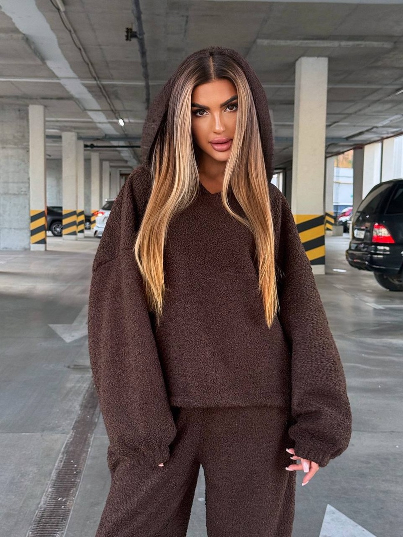 Теплий та мʼякий комплект: Обʼємний худі з капюшоном та штани з манжетами  Дуже приємний до тіла Теплий та мʼякий комплект: Обʼємний худі з капюшоном та штани з манжетами  Дуже приємний до тіла | PUSHKA SHOP