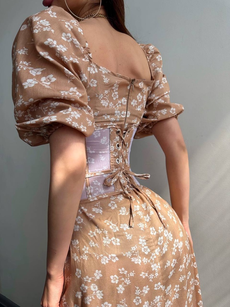 Сукня міді з розрізом в квітковий принт + прозорий корсет  Сукня міді з розрізом в квітковий принт + прозорий корсет  | PUSHKA SHOP