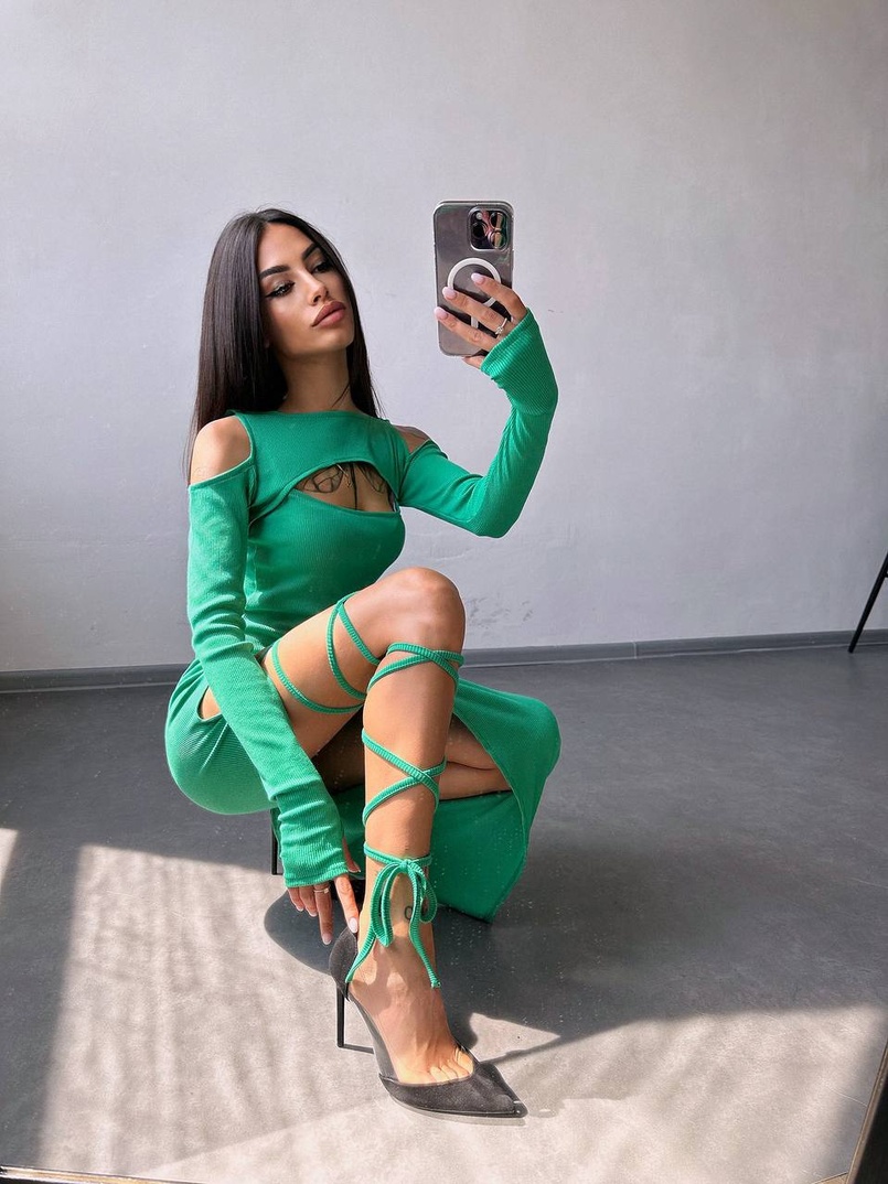 Трикотажна сукня з зав’язкою на ніжку   | PUSHKA SHOP