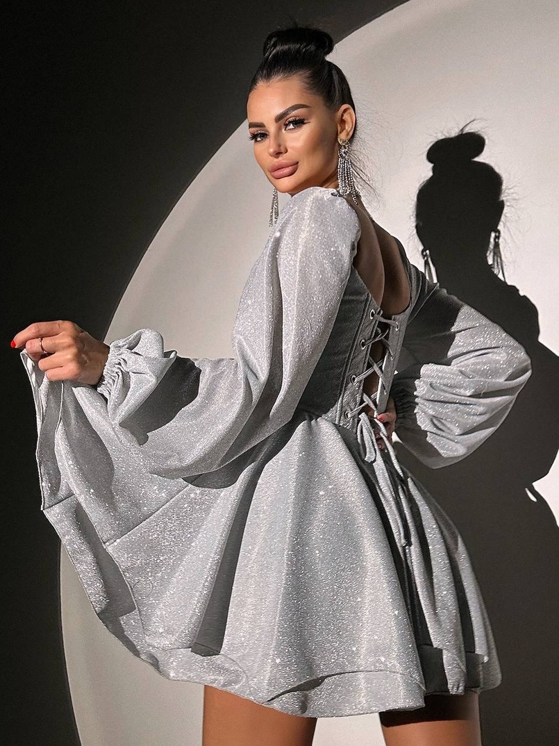 Сяюча корсетна сукня з пишною подвійною спідницею та об‘ємними рукавами | PUSHKA SHOP