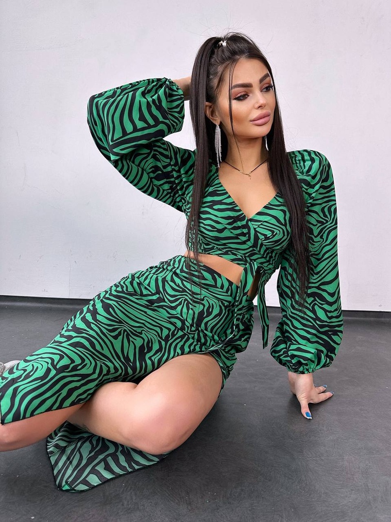 Комплект: топ із зав'язками на талії + спідниця міді з розрізом | PUSHKA SHOP