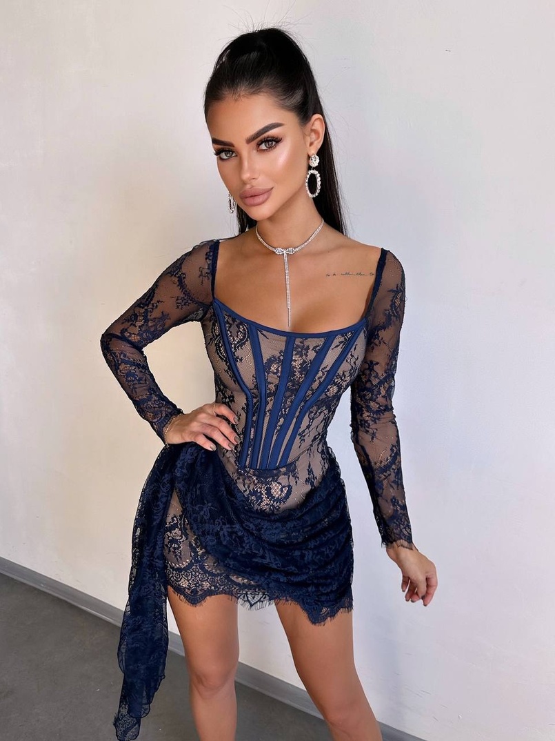 Мереживна сукня міні зі шлейфом Мереживна сукня міні зі шлейфом | PUSHKA SHOP