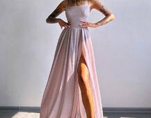 Сяюча сукня максі  зі шнурівкою на спинці Сяюча сукня максі  зі шнурівкою на спинці | PUSHKA SHOP